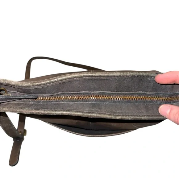 Vintage Coach 70s 80s Navy Bleeker Duffle Sac Zip Up Crossbody Bag Weathered - Picture 9 of 16